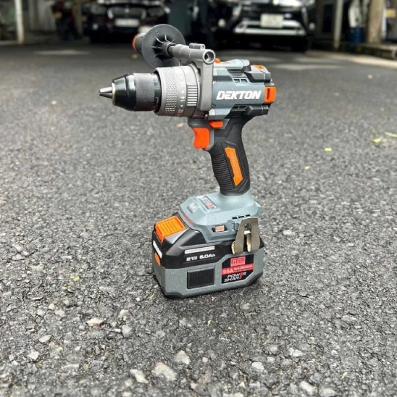 Khoan pin dekton m21-id13160promax chưa pin sạc - Ảnh 1