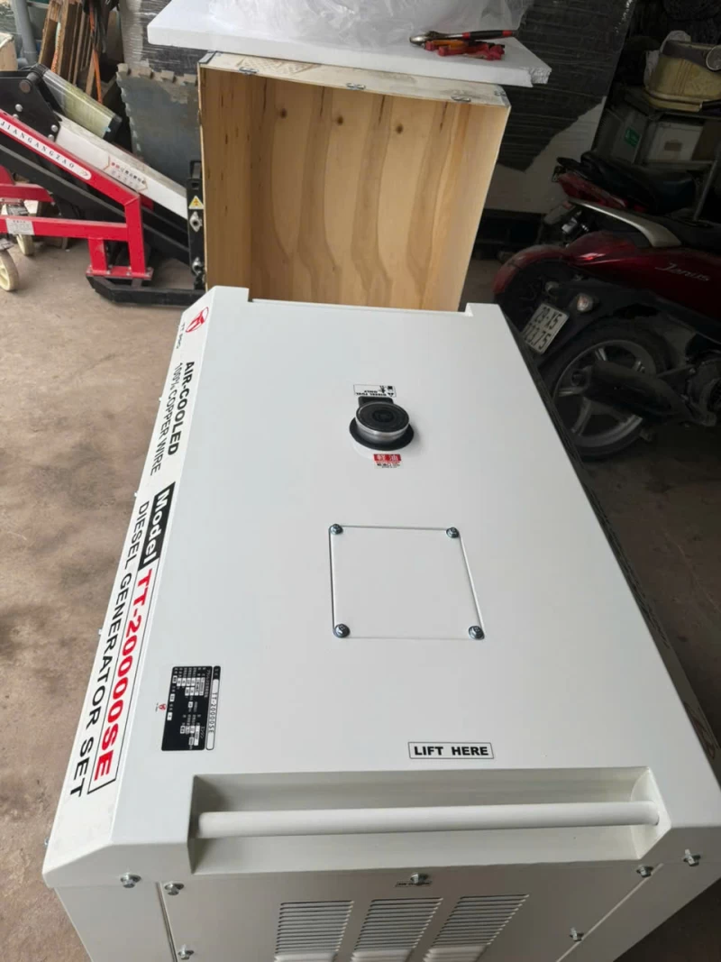 Máy Phát Điện Chạy Dầu 12Kw TTPRO TT-20000SE 220V/380V - Ảnh 1