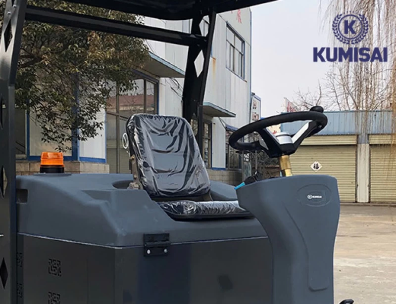 Xe quét rác ngồi lái Kumisai KMS-1400E - Thumbnail 3